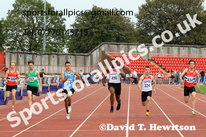 100 metres, Gateshead Tartan Games.  Photo: David T. Hewitson/Sports for All Pics